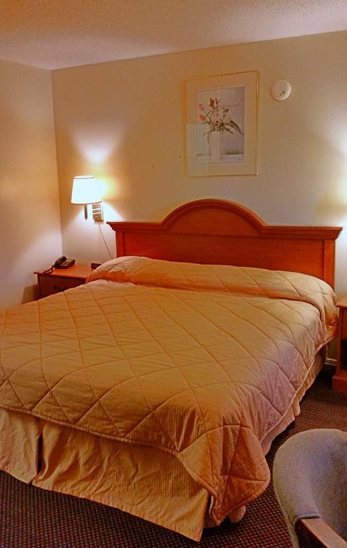 Lake Eufaula Inn & Suites Checotah Номер фото